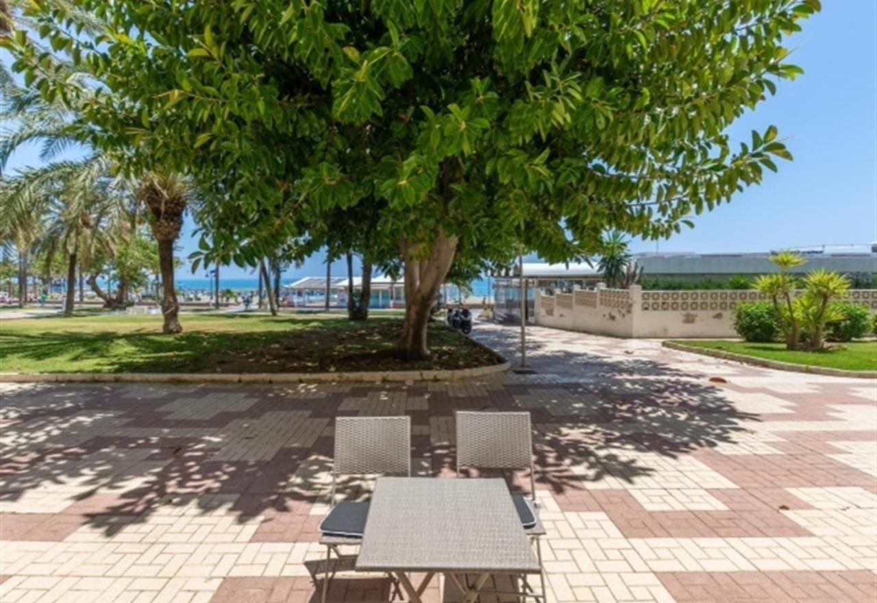 Beach Apartment Montemarcarihuela Torremolinos Luaran gambar