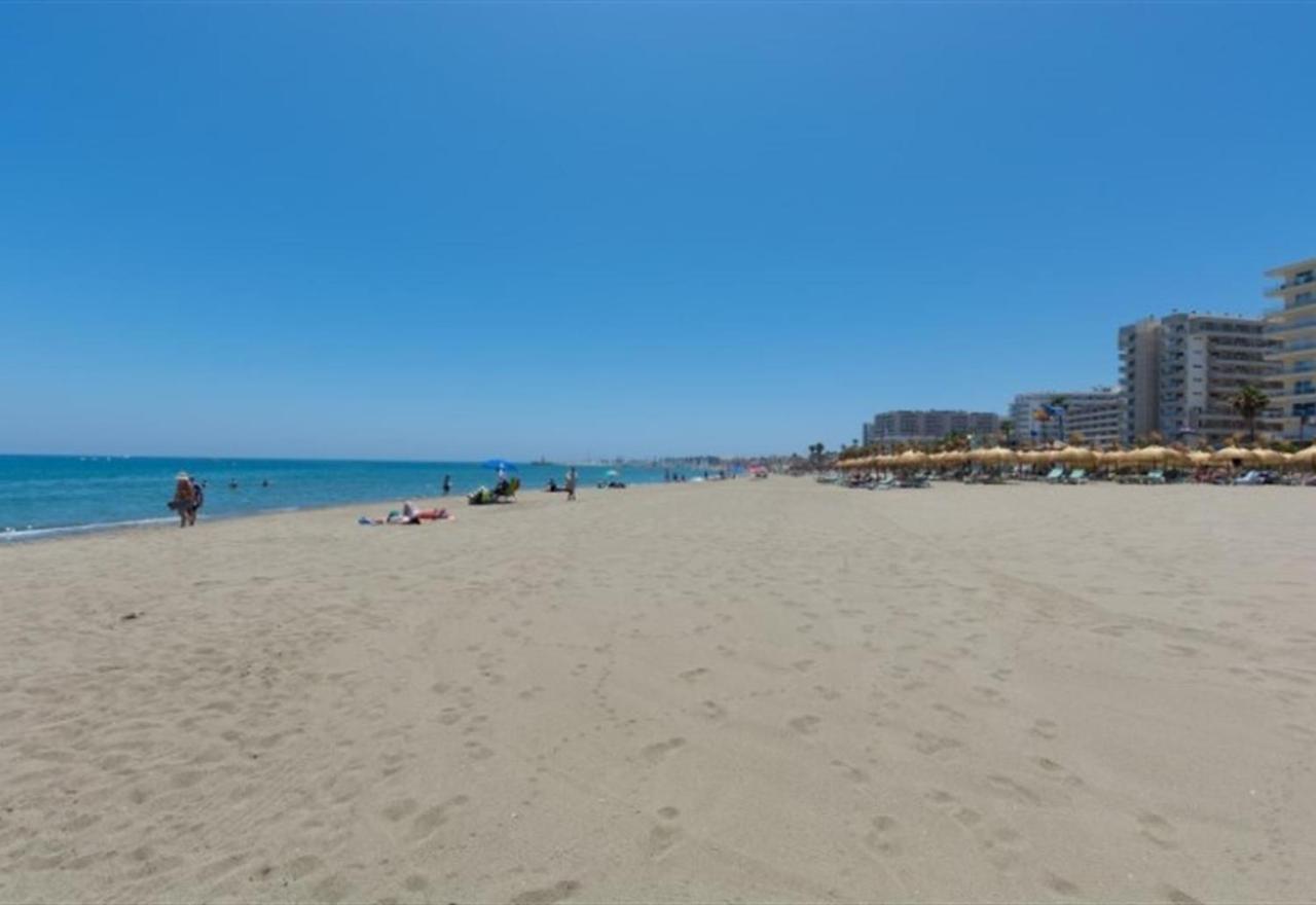 Beach Apartment Montemarcarihuela Torremolinos Luaran gambar
