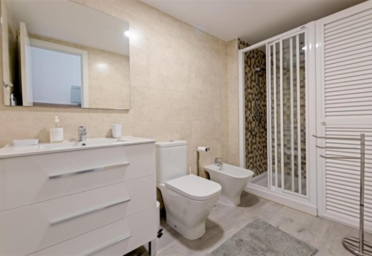 Beach Apartment Montemarcarihuela Torremolinos Luaran gambar